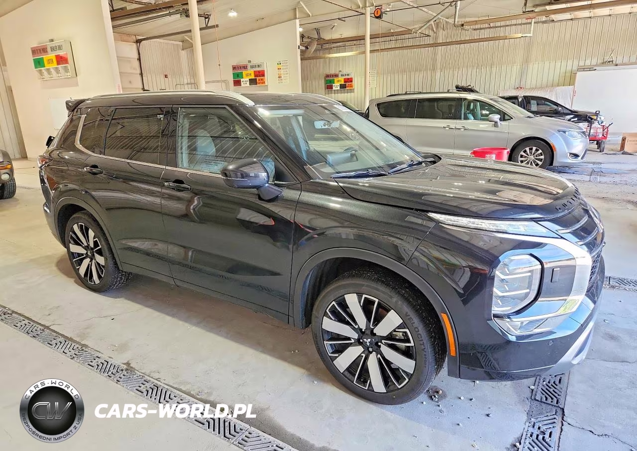 2025 Mitsubishi Outlander Sel VIN:JA4J4WA89SZ017940 - 4