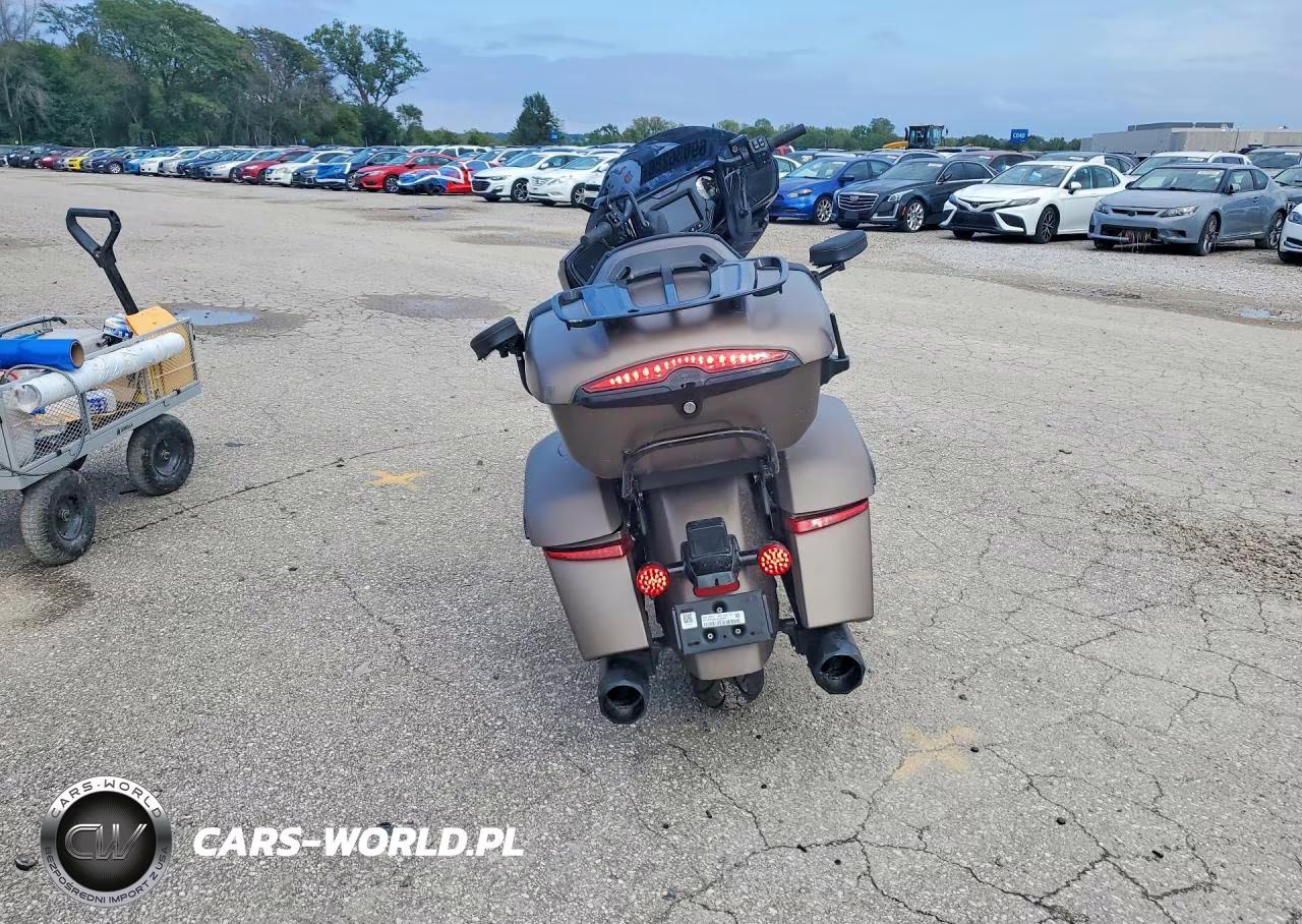 2025 Indian Motorcycle Co. Roadmaster Powerplus Dark Horse VIN:56KLGDSS0S3438981 - 4