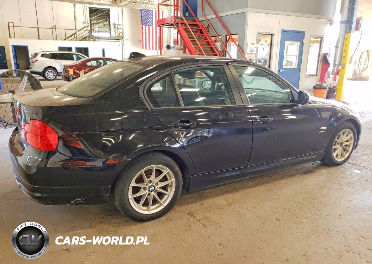 2010 BMW 328 Xi VIN:WBAPK7C59AA458413 - 3