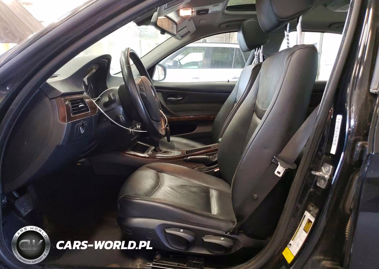 2010 BMW 328 Xi VIN:WBAPK7C59AA458413 - 7