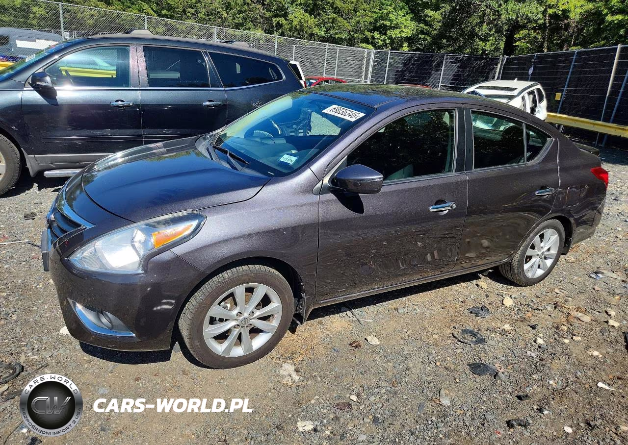 2015 Nissan Versa 1.6 Sl