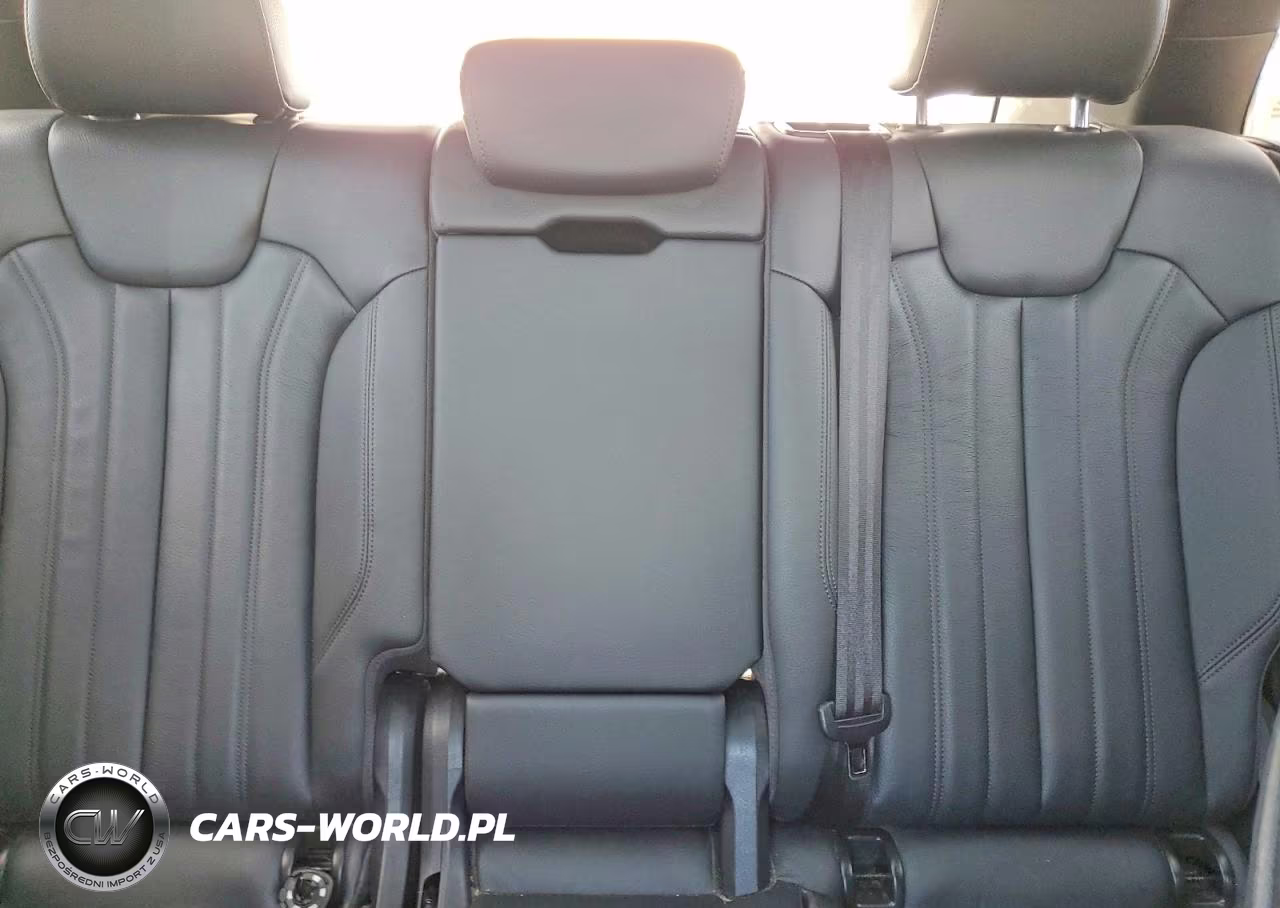2020 Audi Q5 Titanium Premium Plus VIN:WA1ENAFY1L2094192 - 10