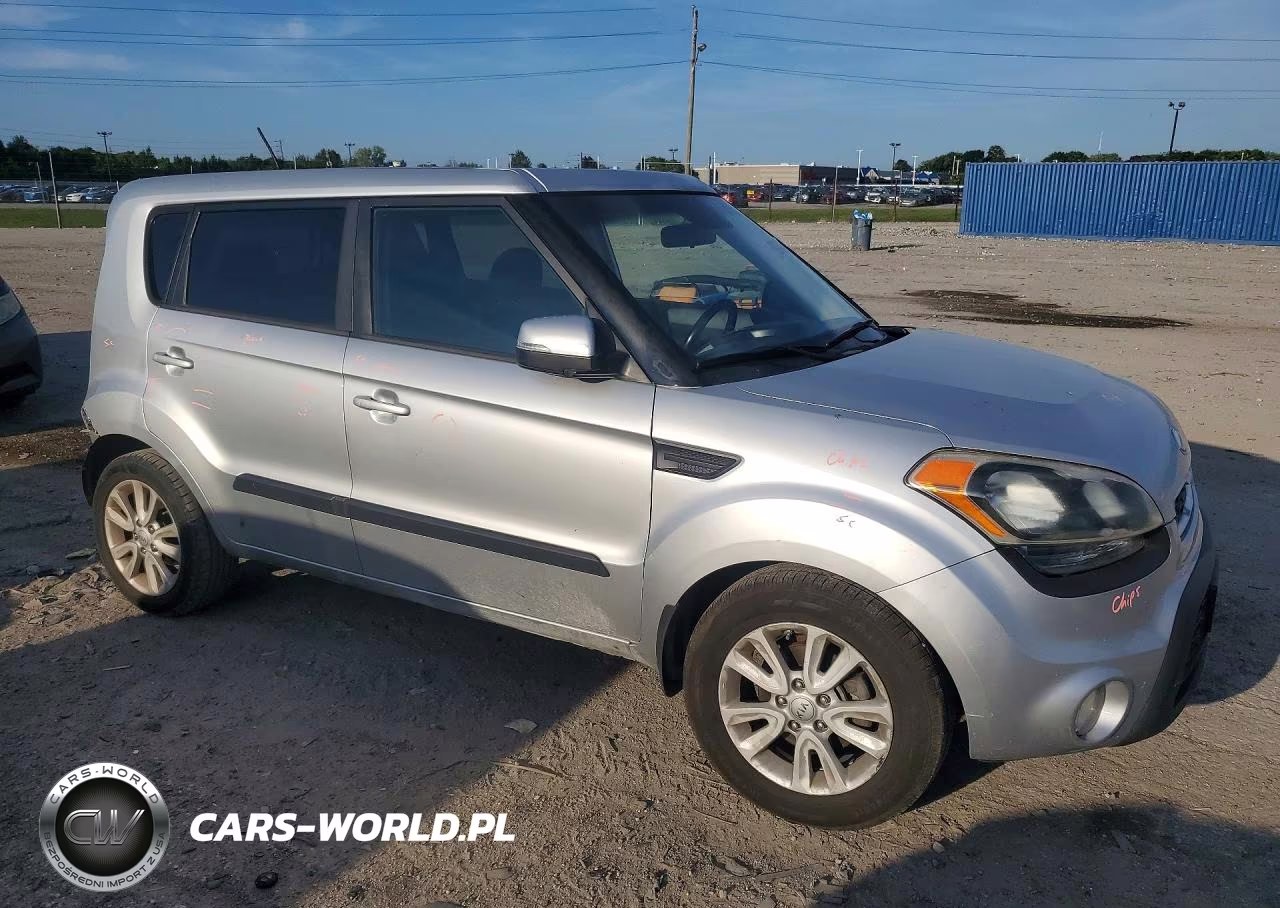 2013 Kia Soul + VIN:KNDJT2A63D7562126 - 4