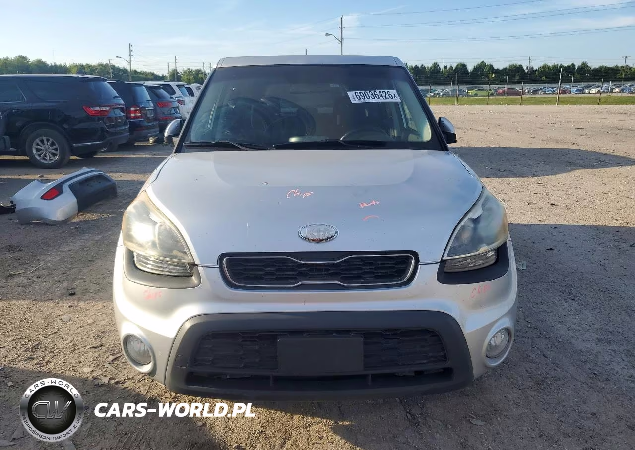 2013 Kia Soul + VIN:KNDJT2A63D7562126 - 5