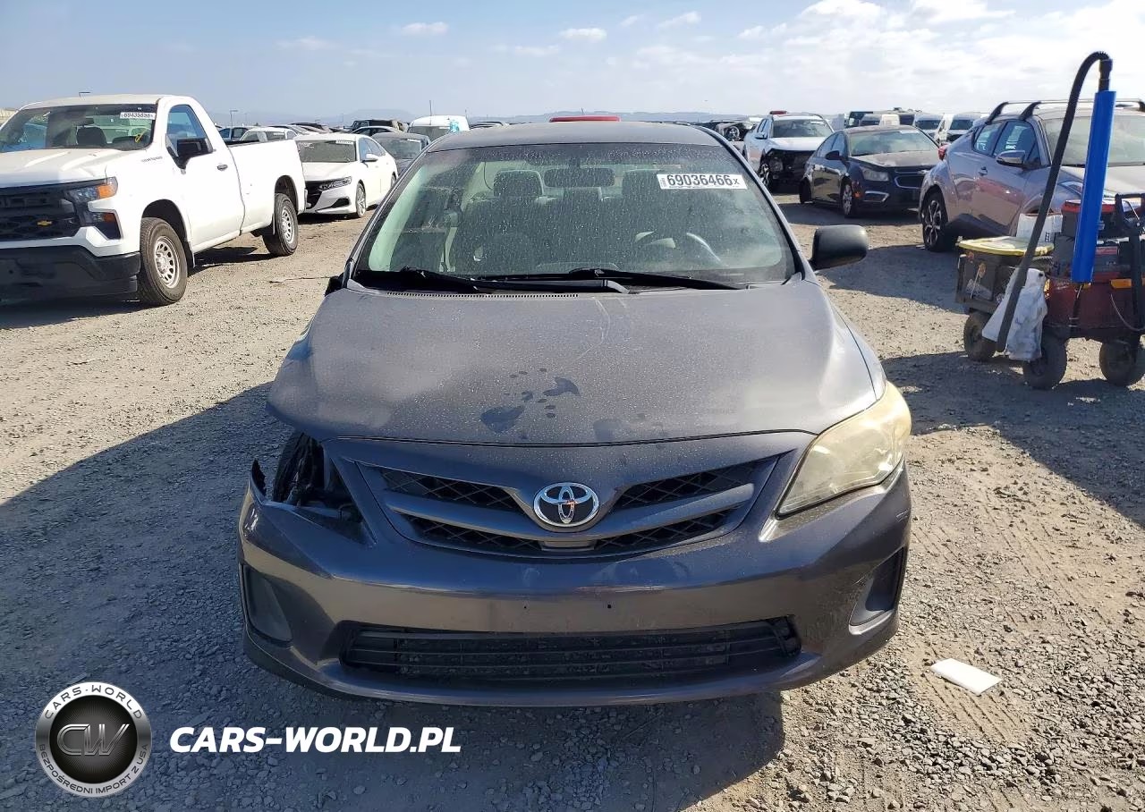 2011 Toyota Corolla Base VIN:JTDBU4EE1B9161982 - 5