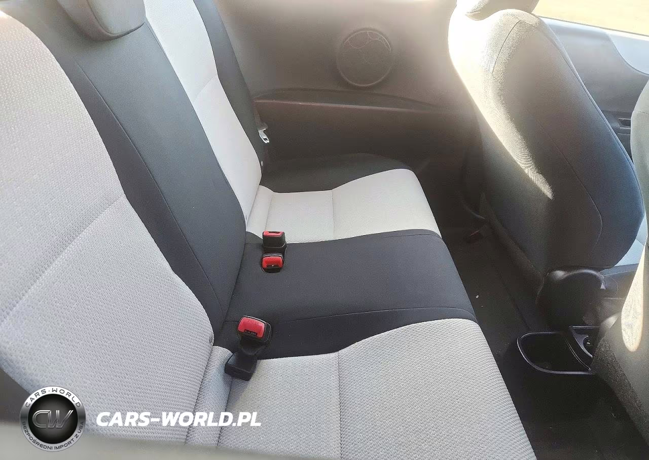 2012 Toyota Yaris 3-Door L VIN:JTDJTUD31CD512211 - 10