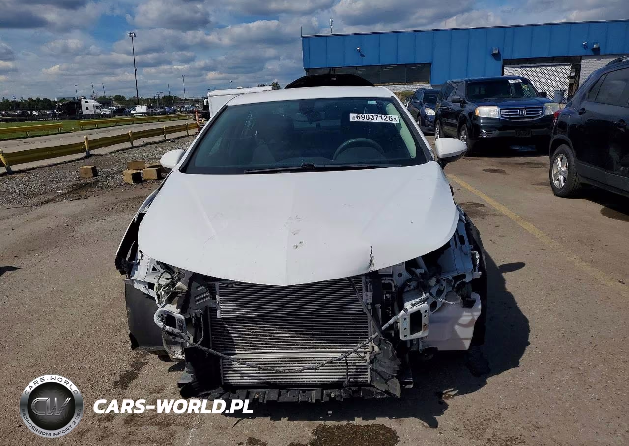 2018 Chevrolet Cruze Lt VIN:1G1BE5SM5J7191245 - 5