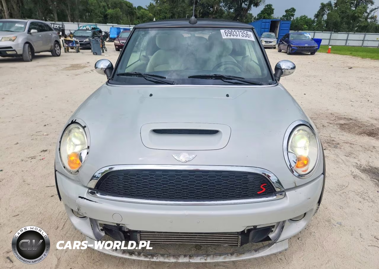 2011 Mini Cooper S VIN:WMWZP3C54BTX82572 - 5