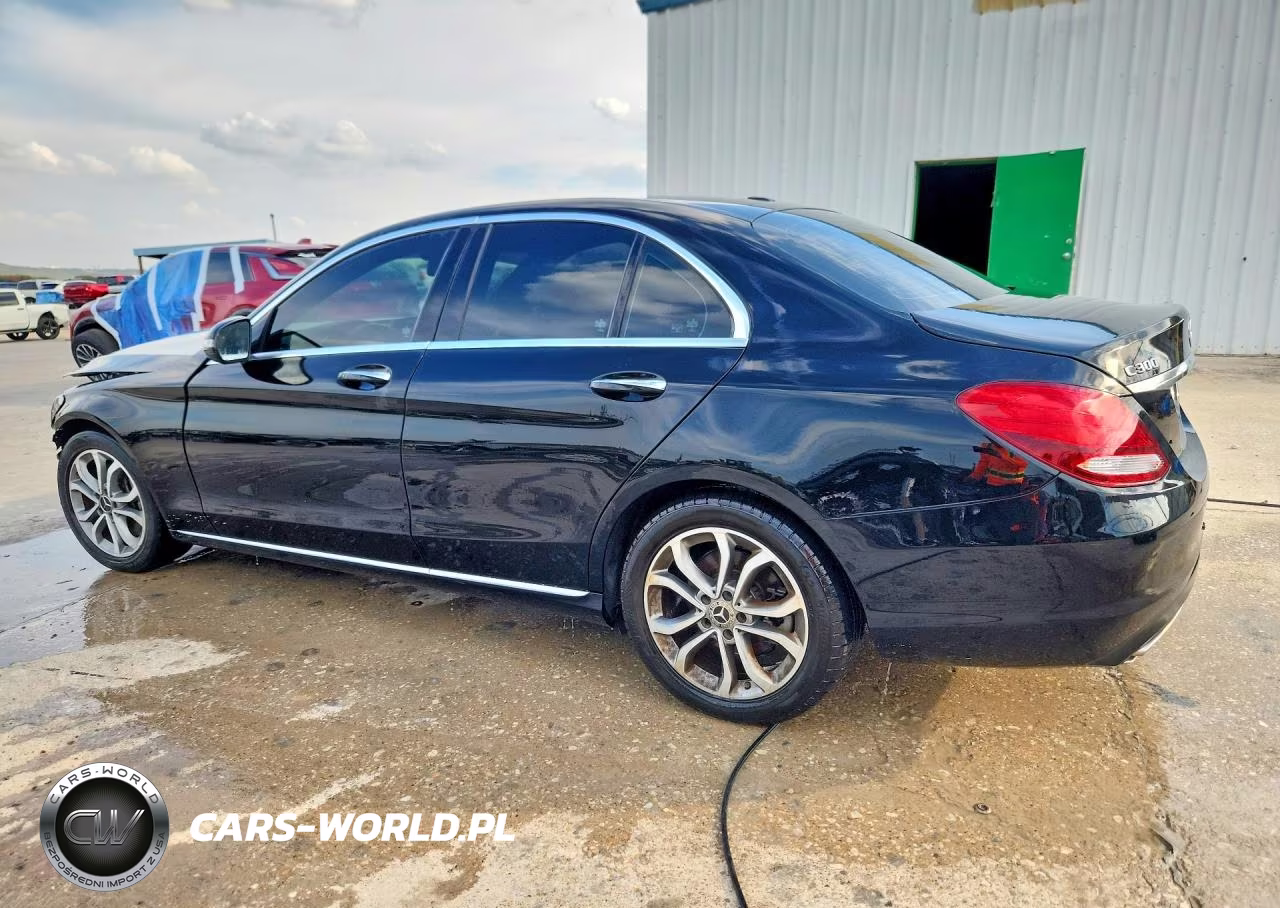 2018 Mercedes-Benz C 300 VIN:55SWF4JB2JU249482 - 2