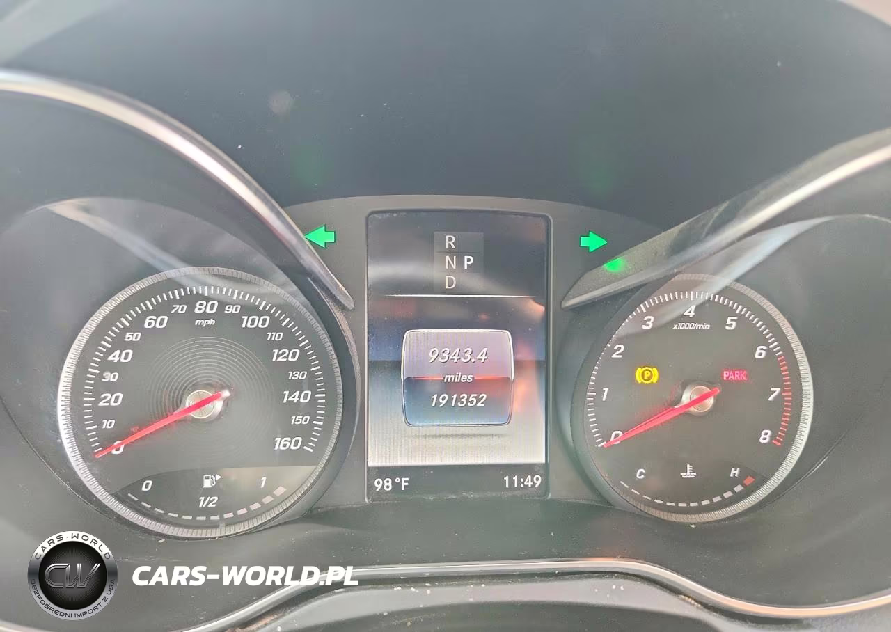 2018 Mercedes-Benz C 300 VIN:55SWF4JB2JU249482 - 9