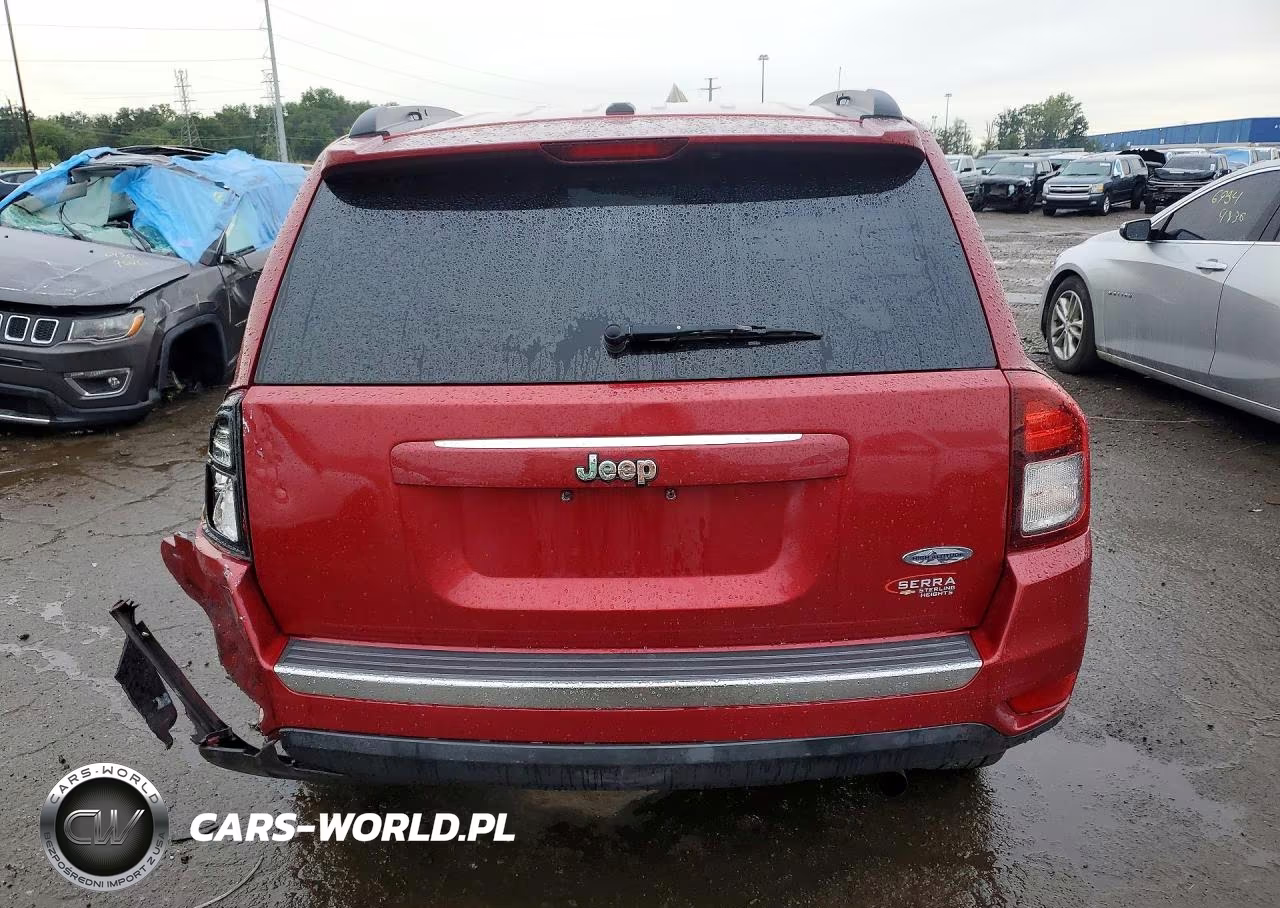2015 Jeep Compass Latitude VIN:1C4NJCEA2FD111124 - 6