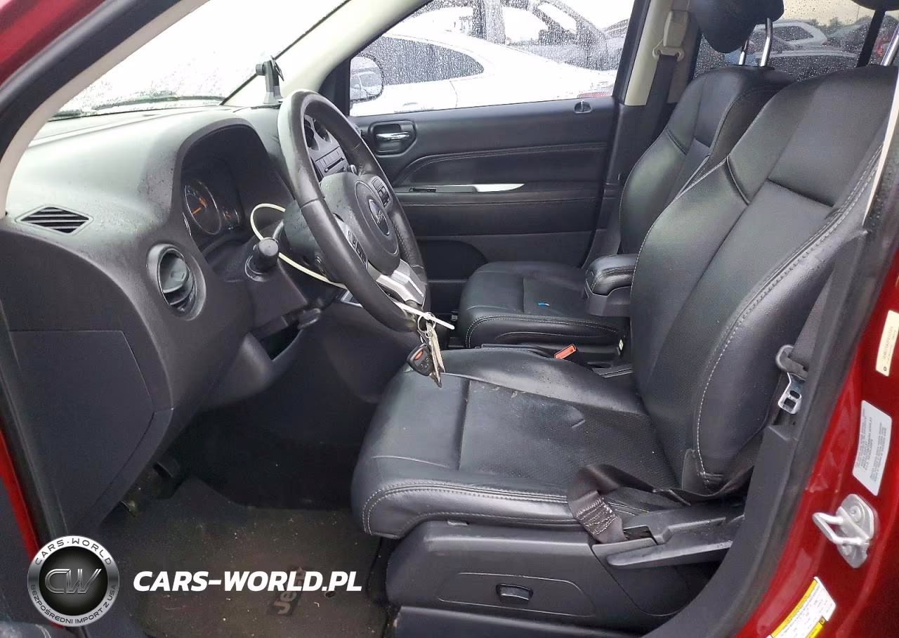 2015 Jeep Compass Latitude VIN:1C4NJCEA2FD111124 - 7