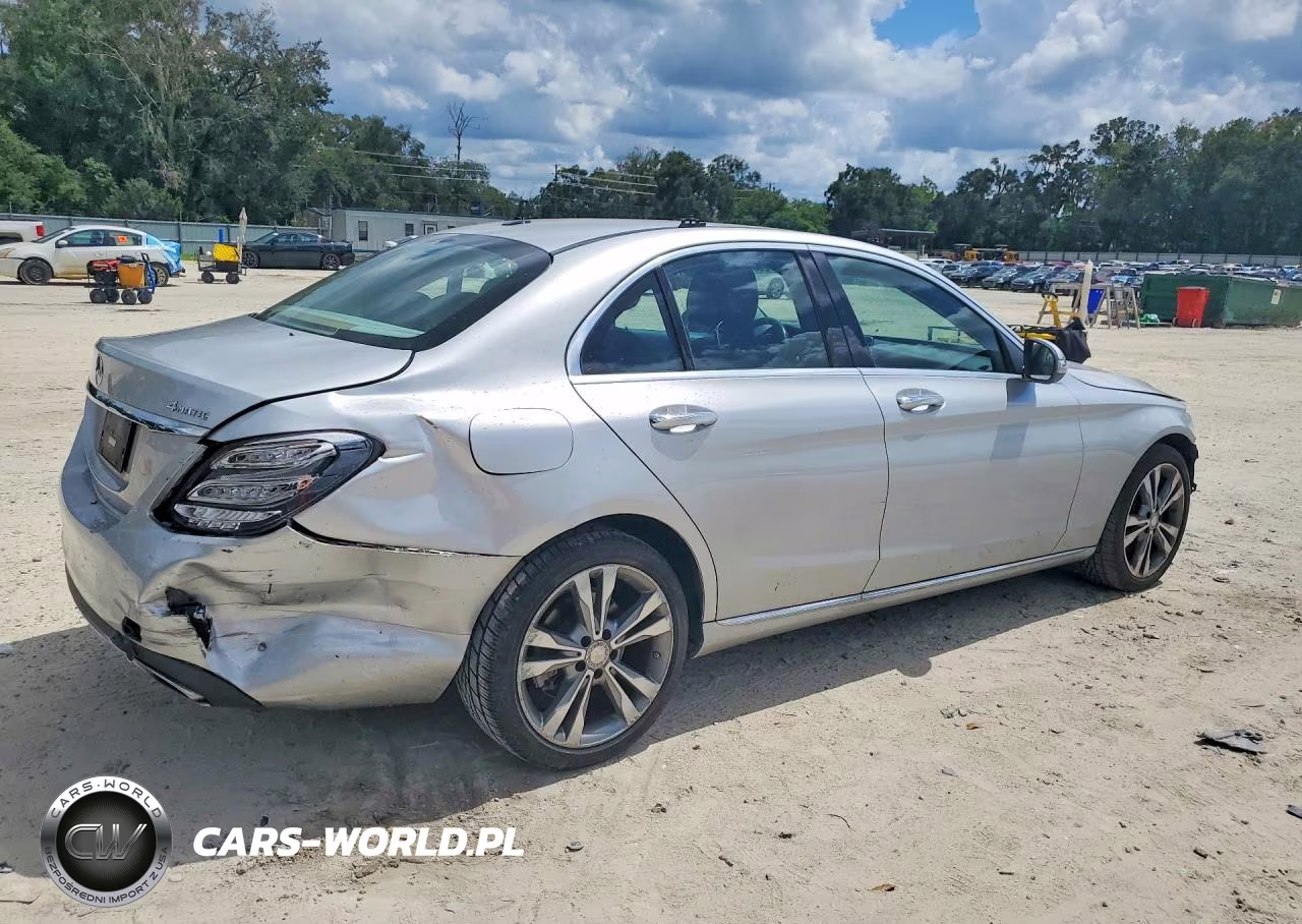 2015 Mercedes-Benz C 300 4Matic VIN:55SWF4KB5FU021224 - 3