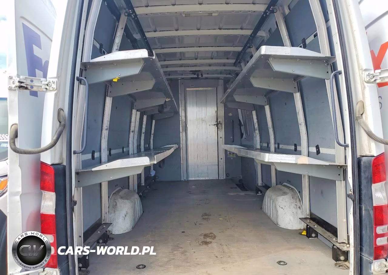 2016 Mercedes-Benz Sprinter 2500 Delivery Van VIN:WD3PE8DD9GP361069 - 10