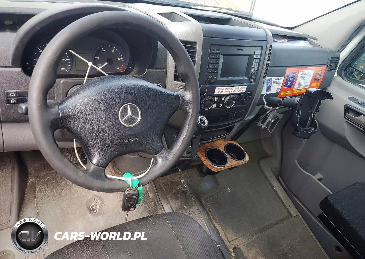 2016 Mercedes-Benz Sprinter 2500 Delivery Van VIN:WD3PE8DD9GP361069 - 8