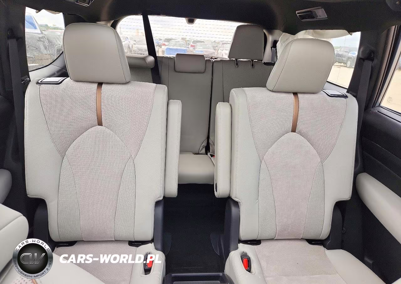 2026 Toyota Grand Highlander Hybrid Max Platinum VIN:5TDADAB56TS042357 - 10