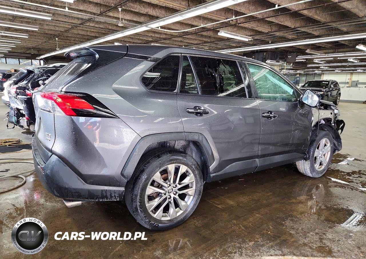 2021 Toyota Rav4 Xle Premium VIN:2T3A1RFV9MC182034 - 3