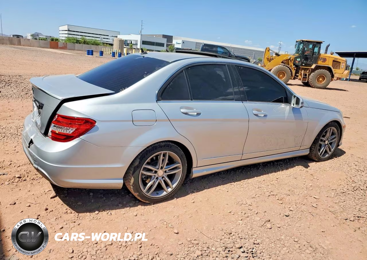 2014 Mercedes-Benz C 250 VIN:WDDGF4HB1EG159382 - 3