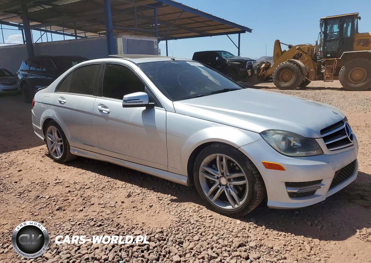 2014 Mercedes-Benz C 250 VIN:WDDGF4HB1EG159382 - 4