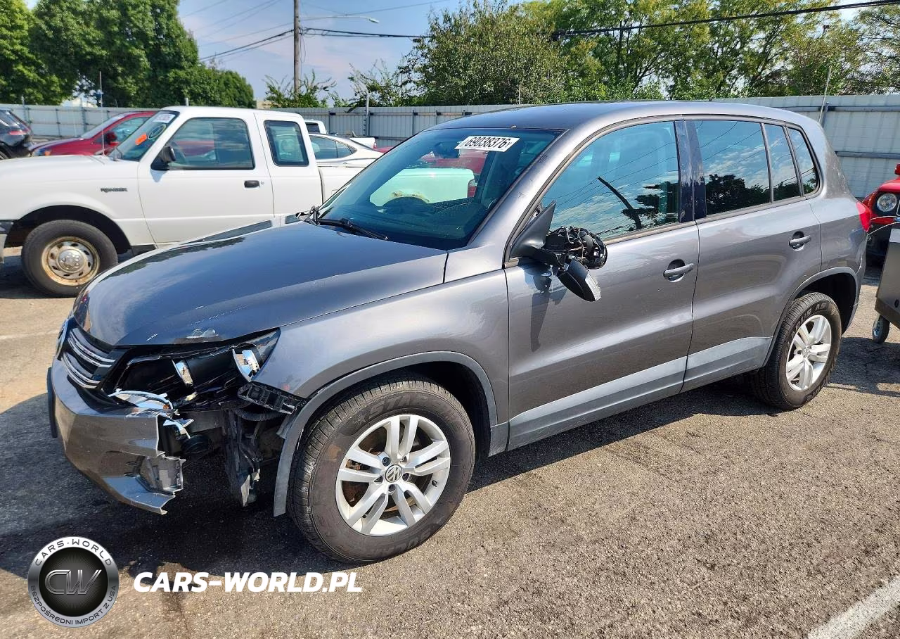 2013 Volkswagen Tiguan S VIN:WVGAV3AX2DW624108 - 1