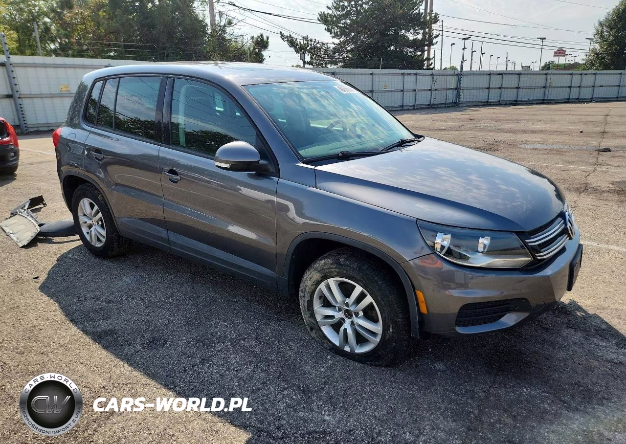 2013 Volkswagen Tiguan S VIN:WVGAV3AX2DW624108 - 4