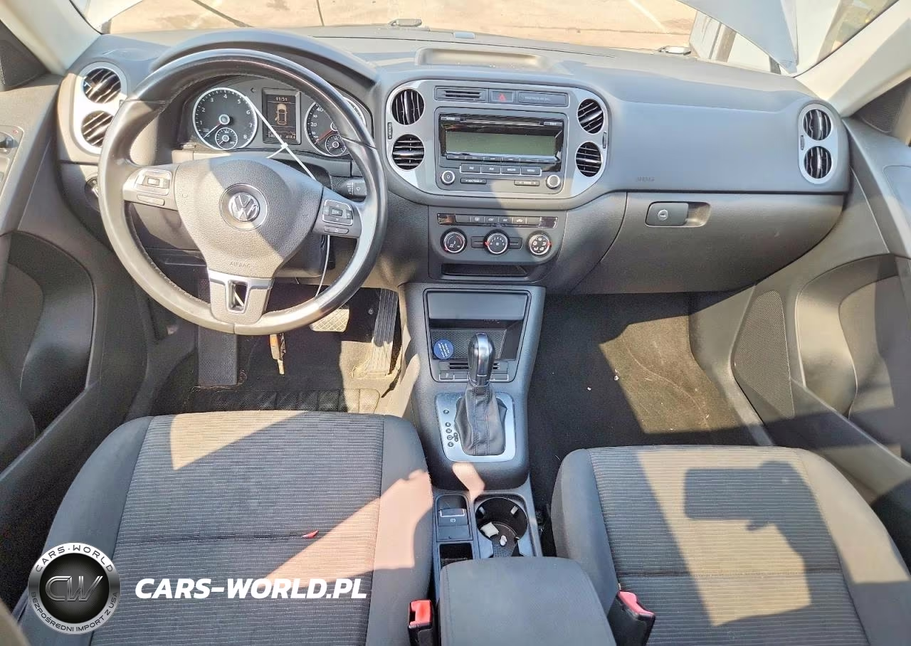 2013 Volkswagen Tiguan S VIN:WVGAV3AX2DW624108 - 8
