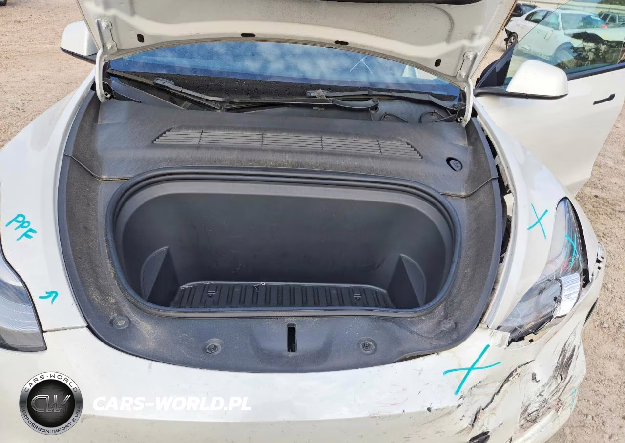 2021 Tesla Model Y VIN:5YJYGDEE6MF232166 - 12