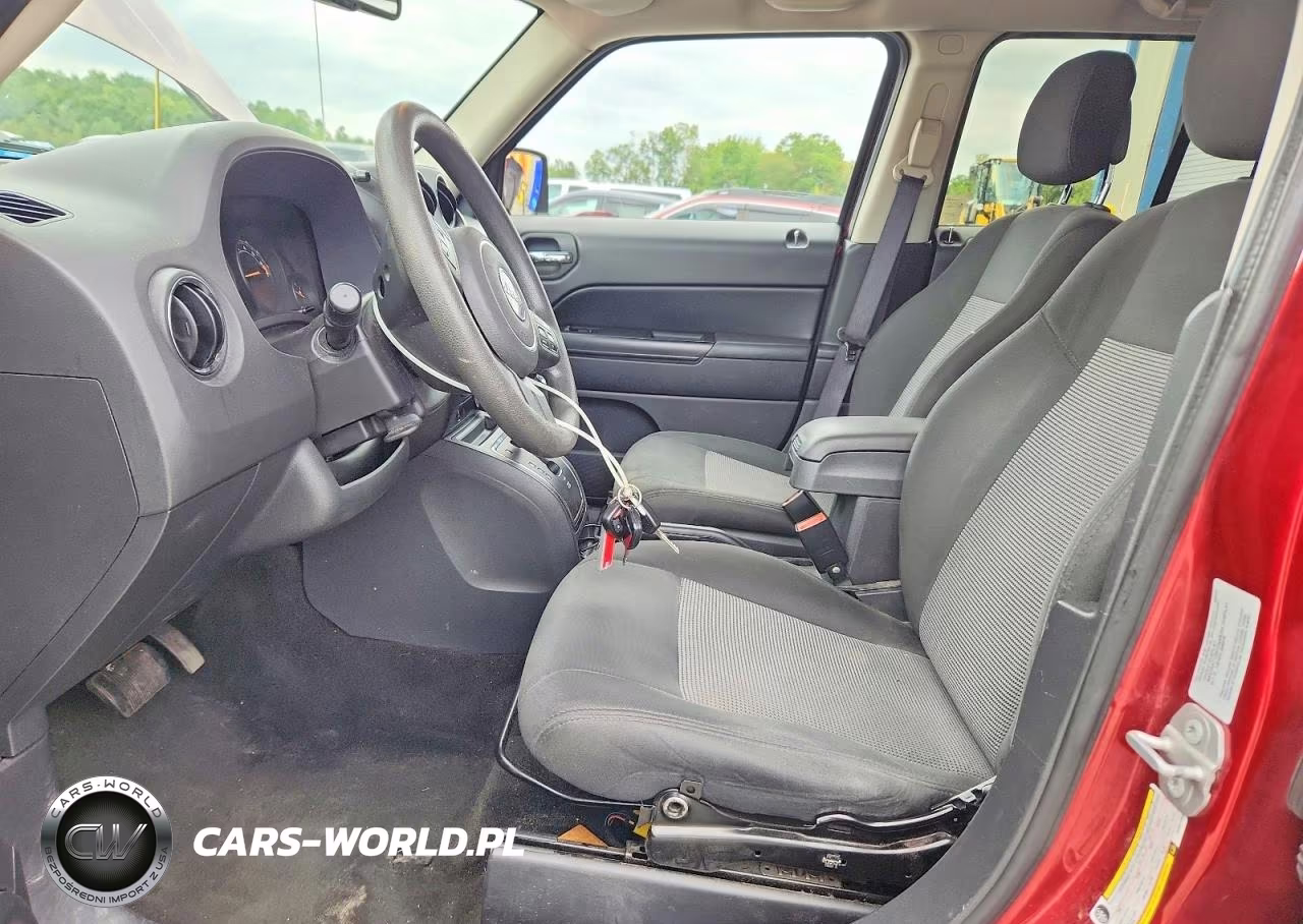 2016 Jeep Patriot Sport VIN:1C4NJRBB2GD551992 - 7