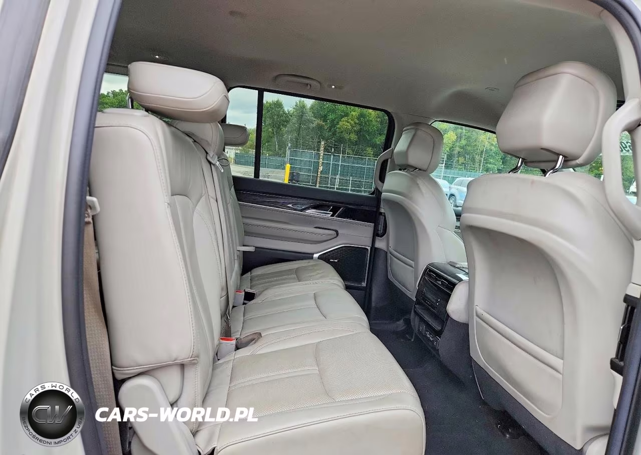 2022 Jeep Wagoneer Series Iii VIN:1C4SJVDTXNS205697 - 11