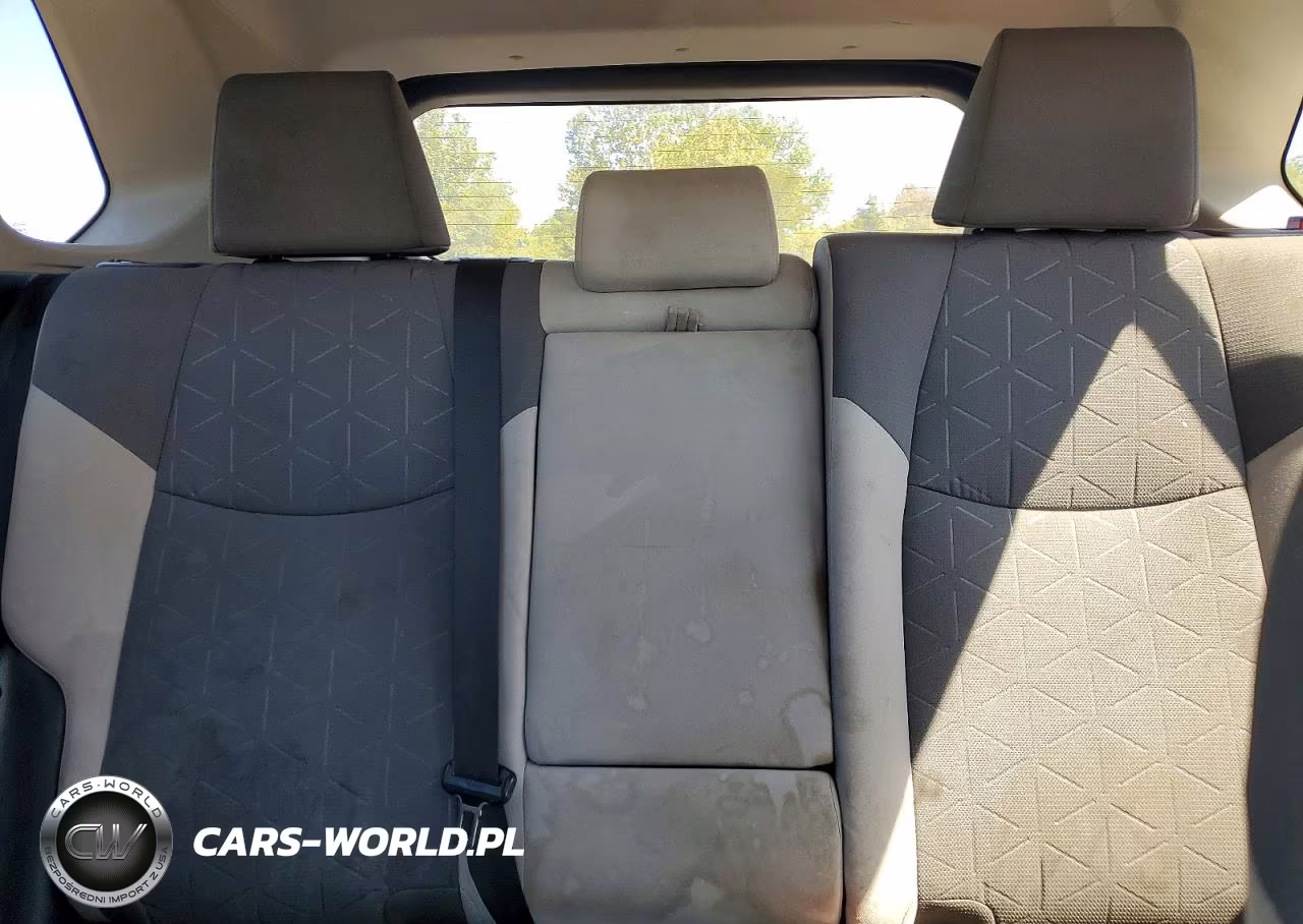 2019 Toyota Rav4 Xle VIN:2T3P1RFV8KC039146 - 10