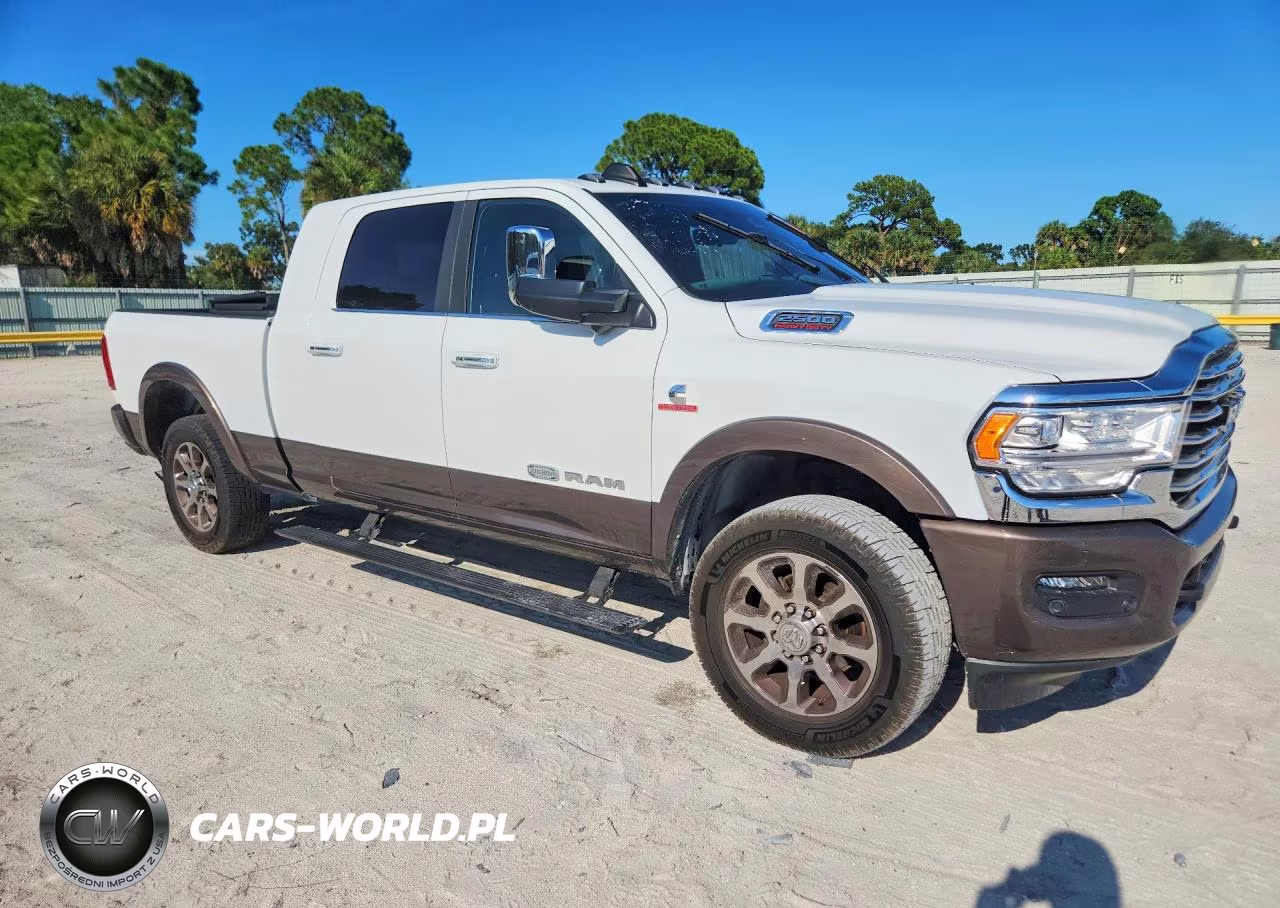 2021 Ram 2500 Longhorn VIN:3C6UR5PL2MG675457 - 4
