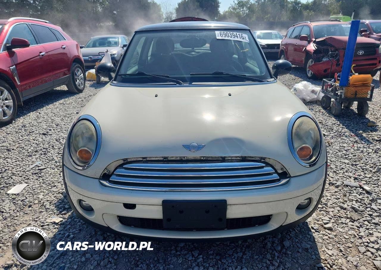 2008 Mini Cooper VIN:WMWMF33598TT60500 - 5