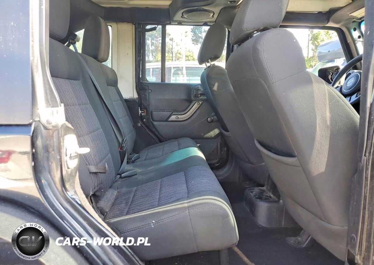 2012 Jeep Wrangler Unlimited Sport VIN:1C4BJWDG6CL171340 - 10