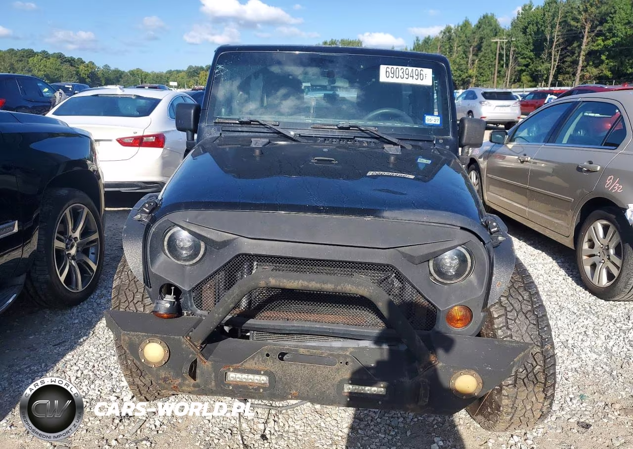 2012 Jeep Wrangler Unlimited Sport VIN:1C4BJWDG6CL171340 - 5