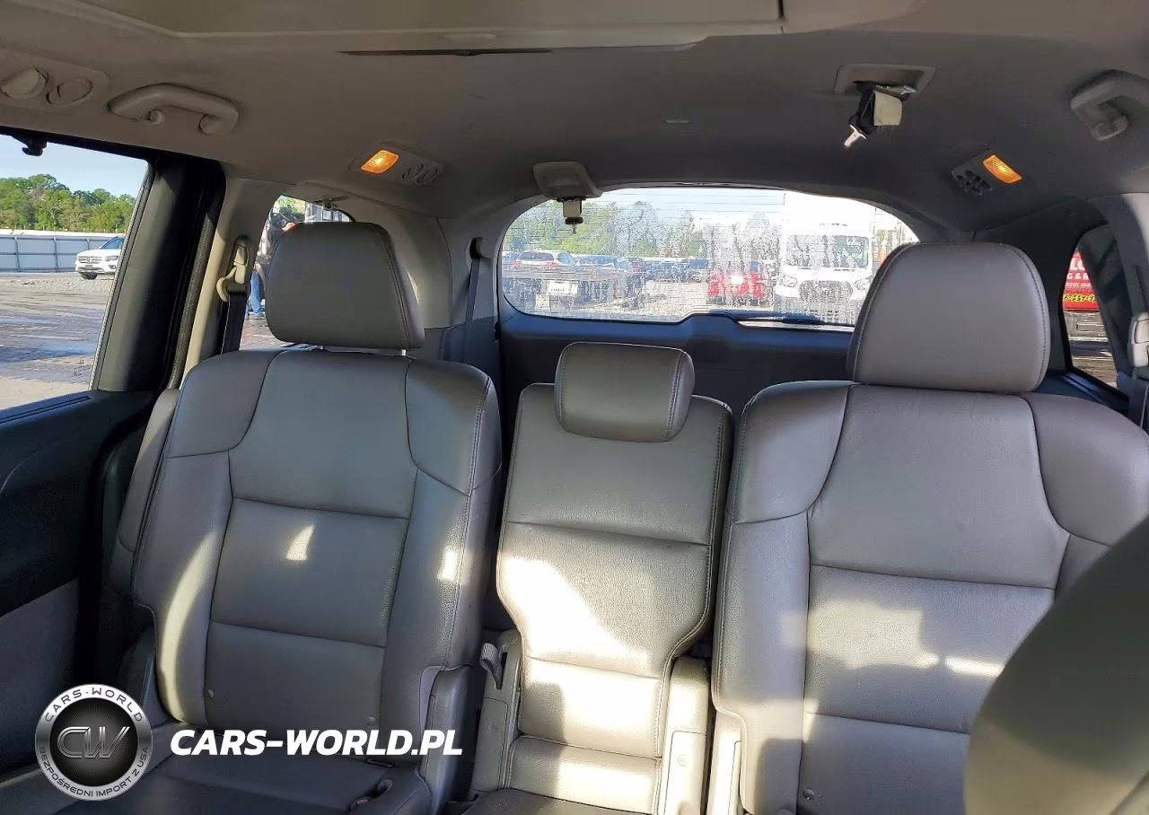 2014 Honda Odyssey Touring VIN:5FNRL5H90EB078155 - 10