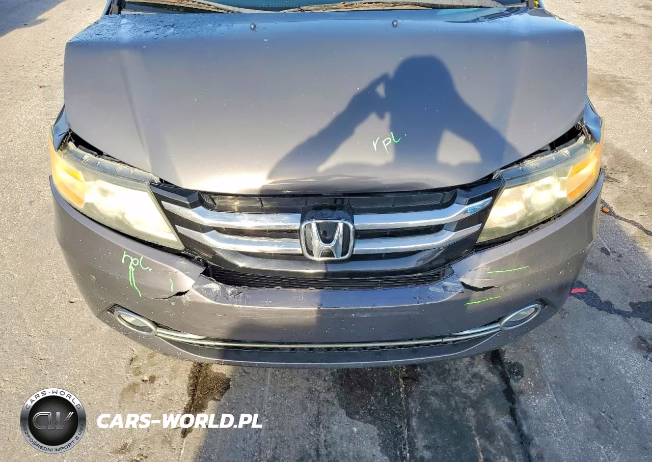 2014 Honda Odyssey Touring VIN:5FNRL5H90EB078155 - 12
