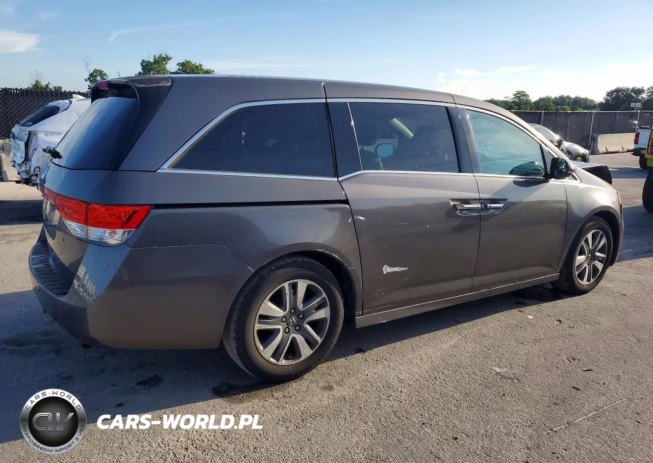2014 Honda Odyssey Touring VIN:5FNRL5H90EB078155 - 3