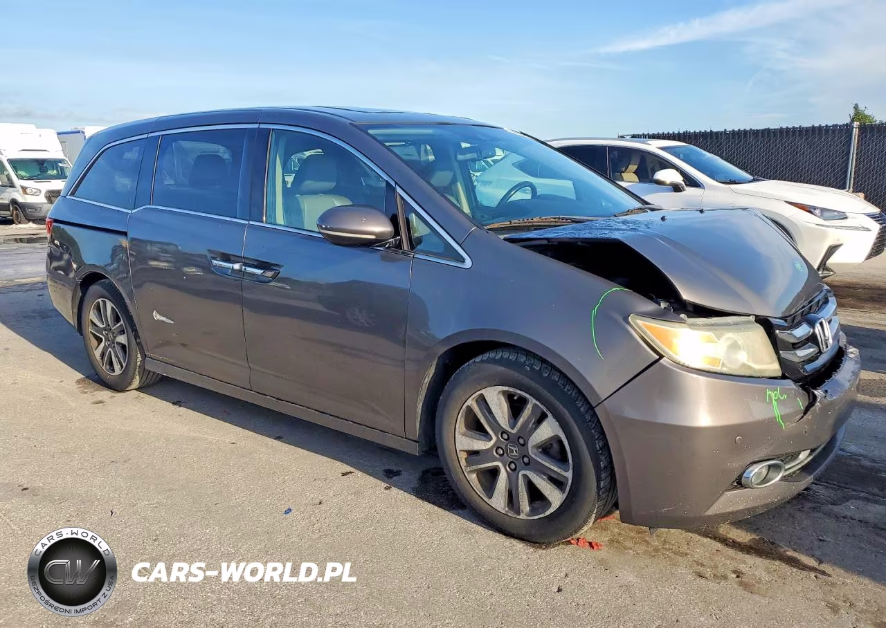 2014 Honda Odyssey Touring VIN:5FNRL5H90EB078155 - 4