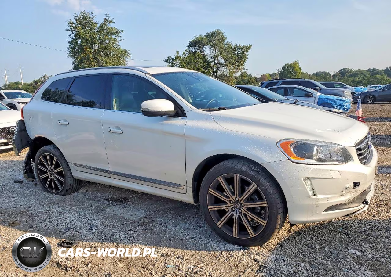 2015 Volvo Xc60 T6 Platinum VIN:YV4902RM0F2675768 - 4