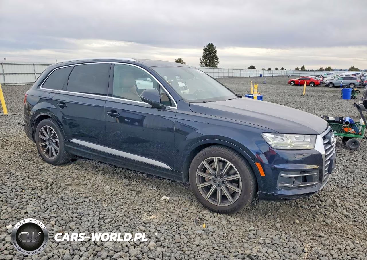 2017 Audi Q7 Prestige VIN:WA1VABF79HD019941 - 4