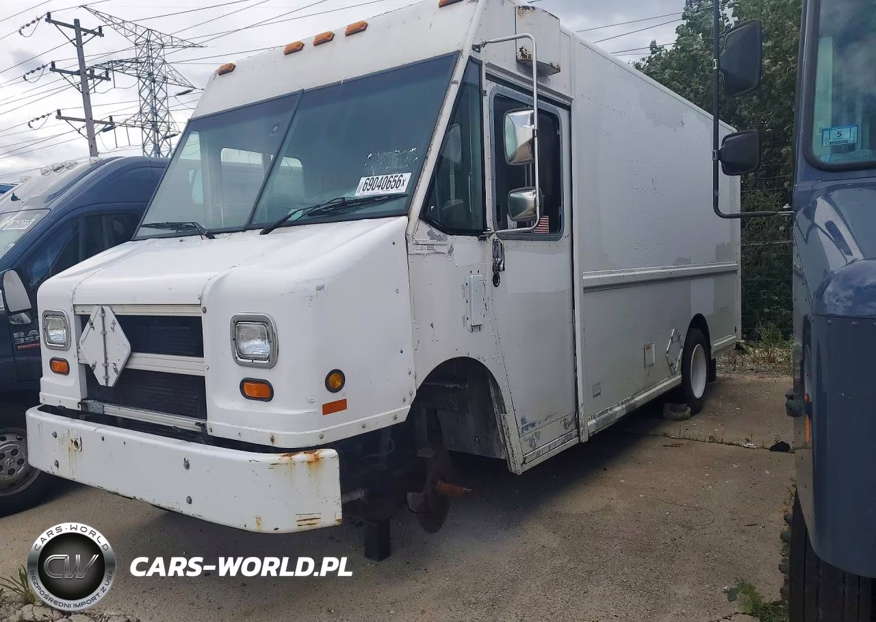 1998 Freightliner Mt45G Chassis Delivery Truck