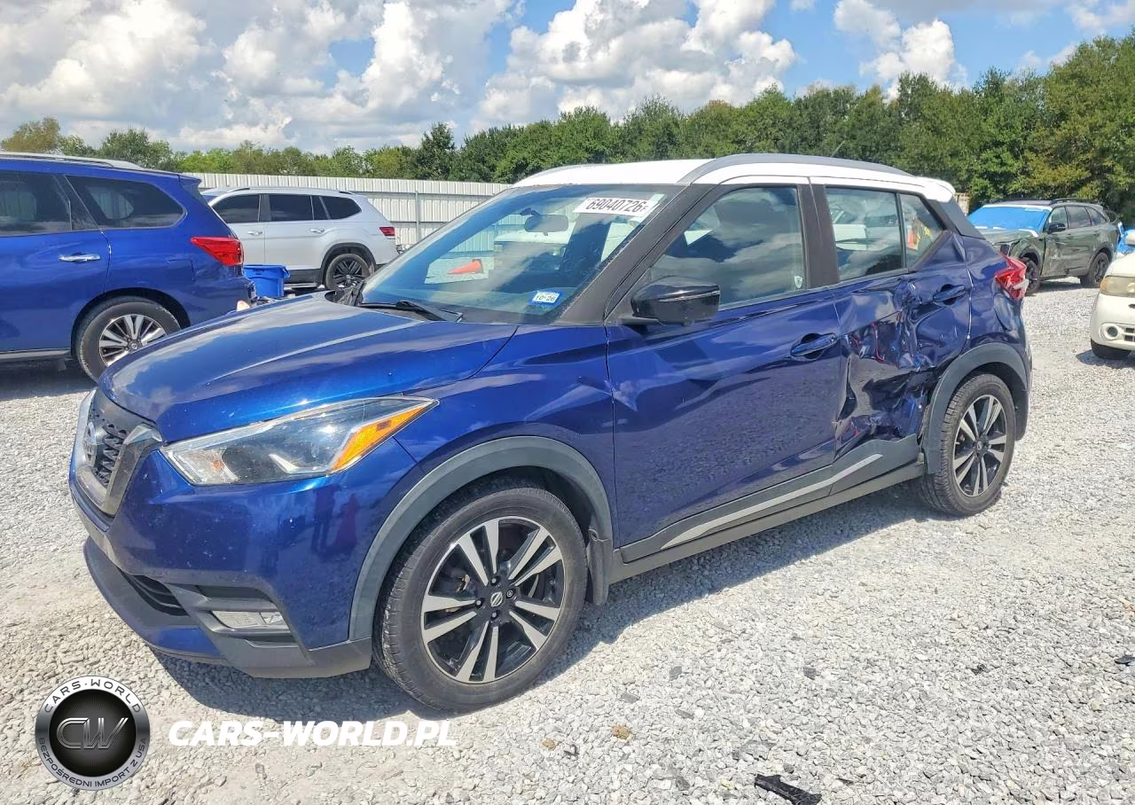 2018 Nissan Kicks Sr