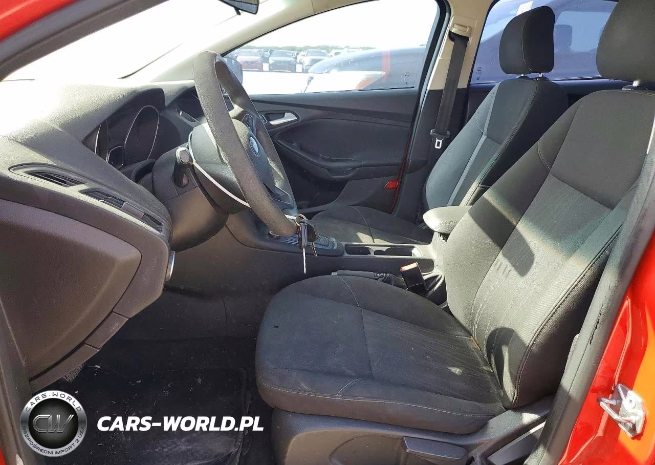 2017 Ford Focus Se VIN:1FADP3F26HL244744 - 7