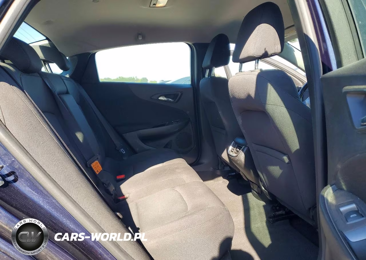2018 Chevrolet Malibu Lt VIN:1G1ZD5ST5JF108055 - 10