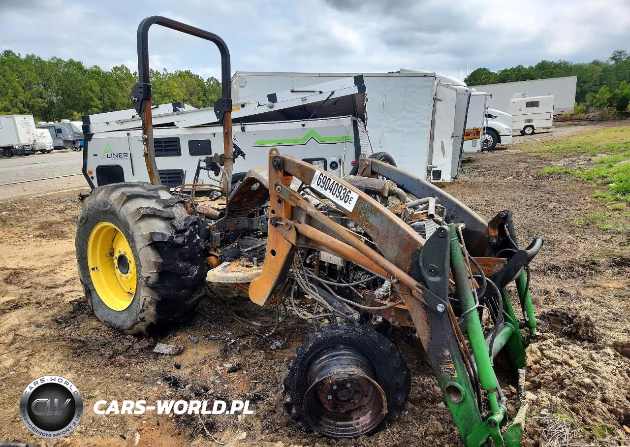 2013 John Deere 4720
