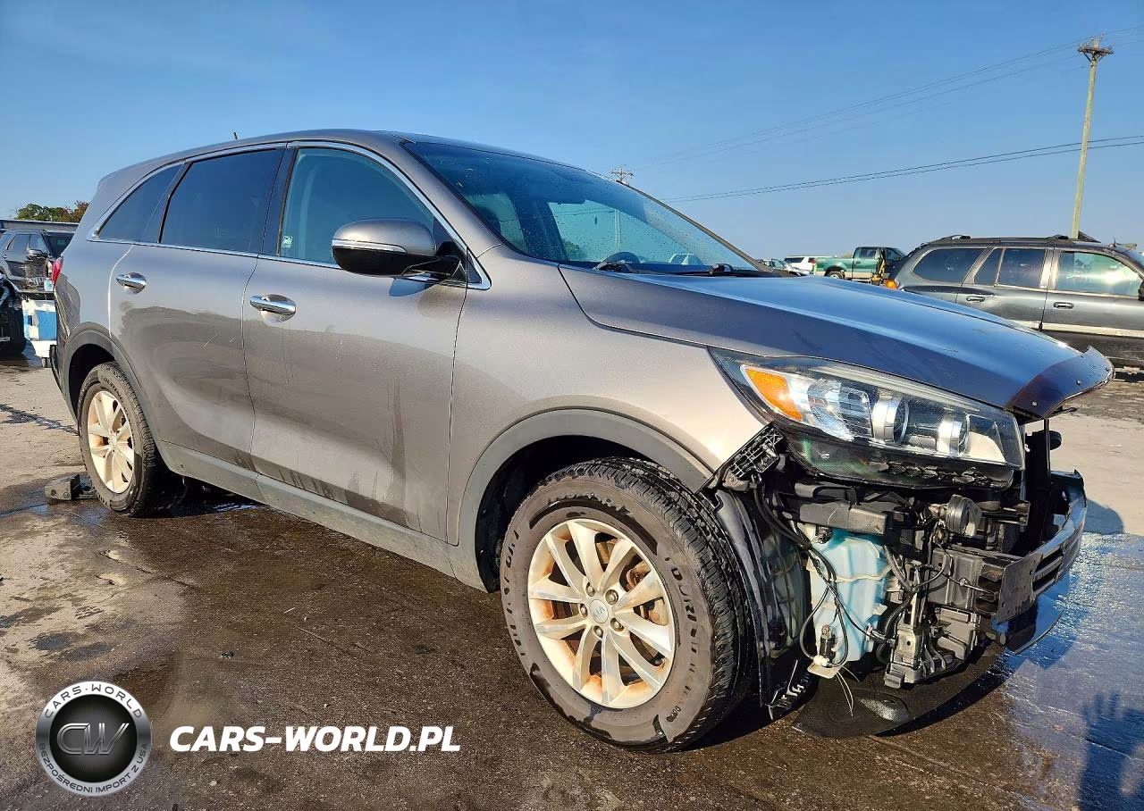 2017 Kia Sorento L VIN:5XYPG4A33HG246850 - 4