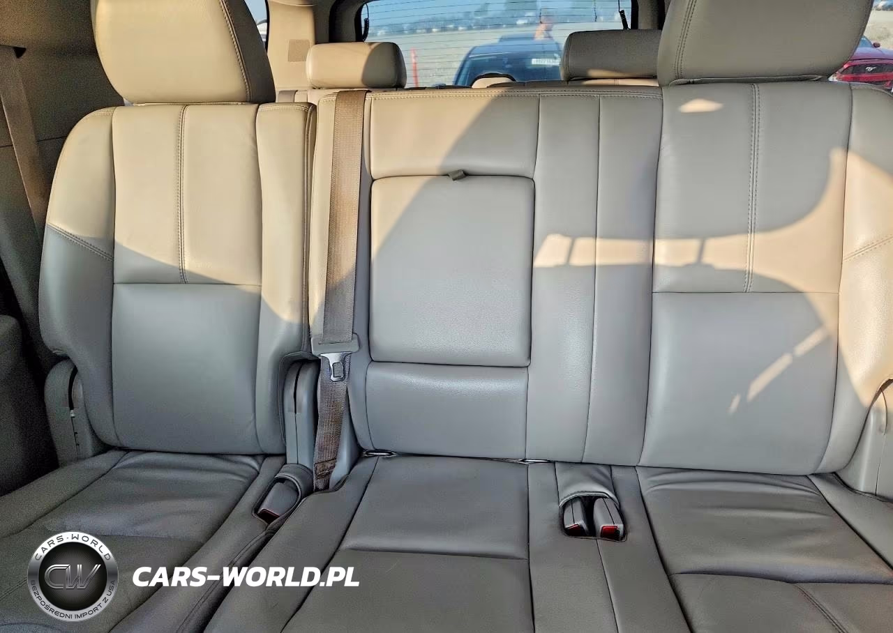 2011 Chevrolet Suburban C1500 Lt VIN:1GNSCJE04BR346332 - 10