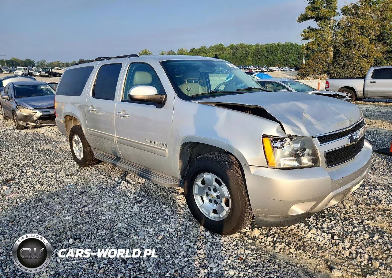 2011 Chevrolet Suburban C1500 Lt VIN:1GNSCJE04BR346332 - 4