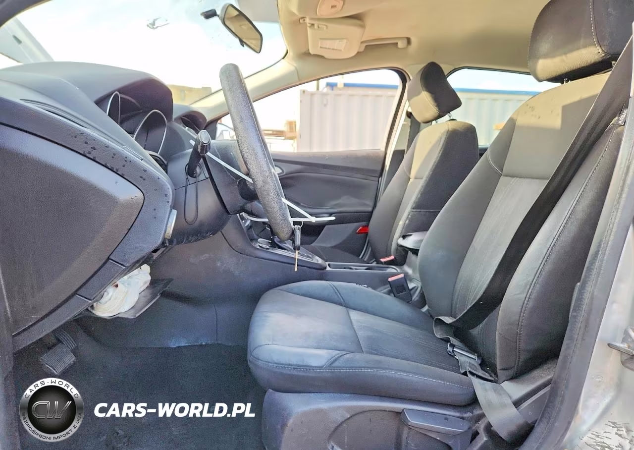 2016 Ford Focus Se VIN:1FADP3K29GL376871 - 7