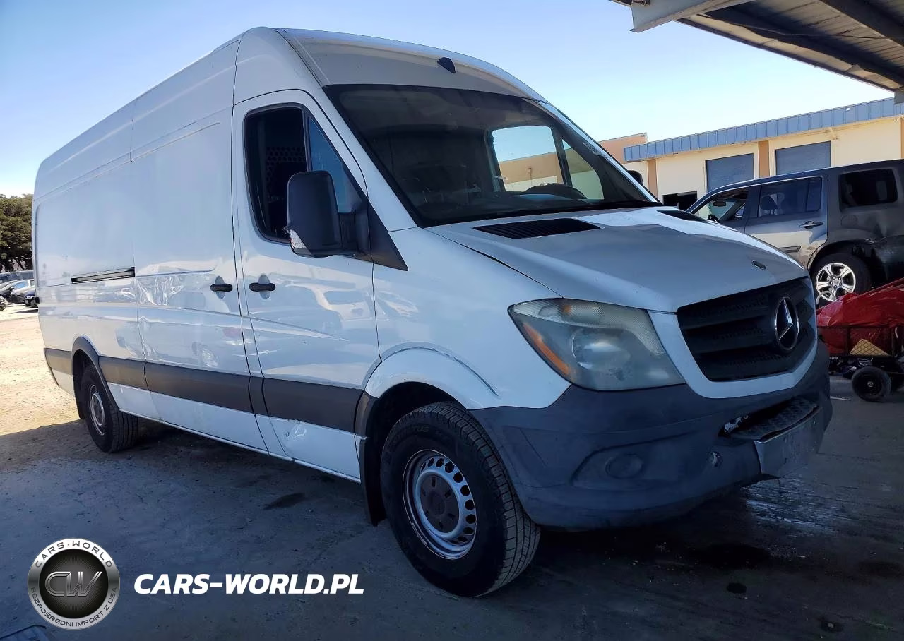 2014 Mercedes-Benz Sprinter 2500 VIN:WD3PE8CC0E5845441 - 4